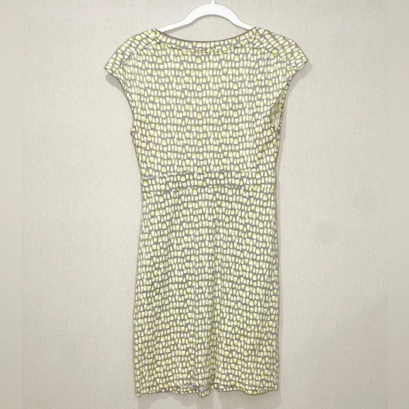 Boden Casual Weekend Jersey Dress Green Grey Pattern Size 4P - Picture 2 of 6